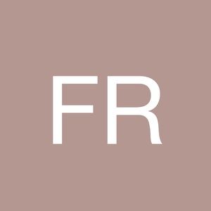 Meet your Posher, Francesca